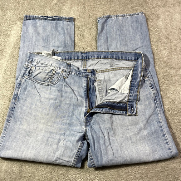 Levi's 559 Men's Relaxed Fit Jeans W38 L32 Light Wash Denim Pants Minimalist - Picture 1 of 16